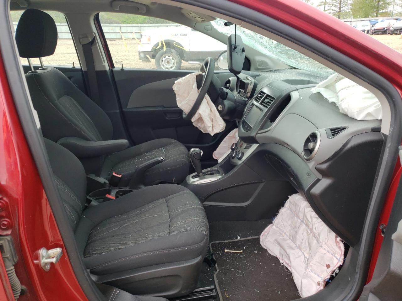 Photo 5 from auction – 2014 CHEVROLET SONIC LT with VIN 1G1JC5SB3E4243494