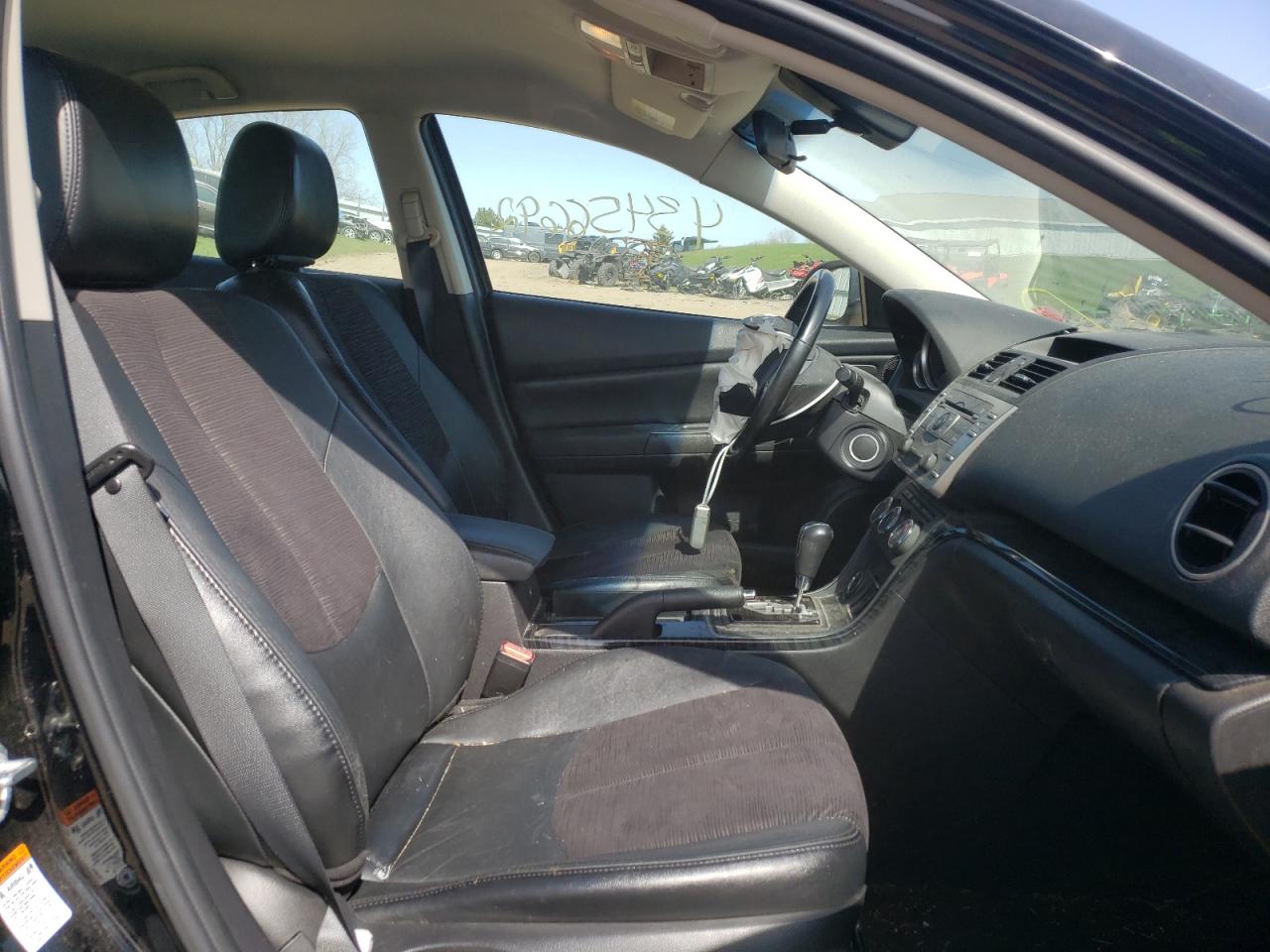 Photo 5 from auction – 2009 MAZDA 6 I with VIN 1YVHP82A395M18677