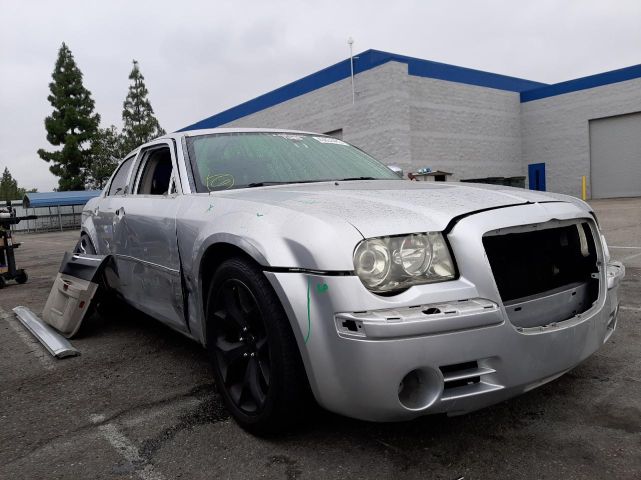 CHRYSLER 300C 2006 with VIN 2C3KA63H16H254657 - Photo from auction