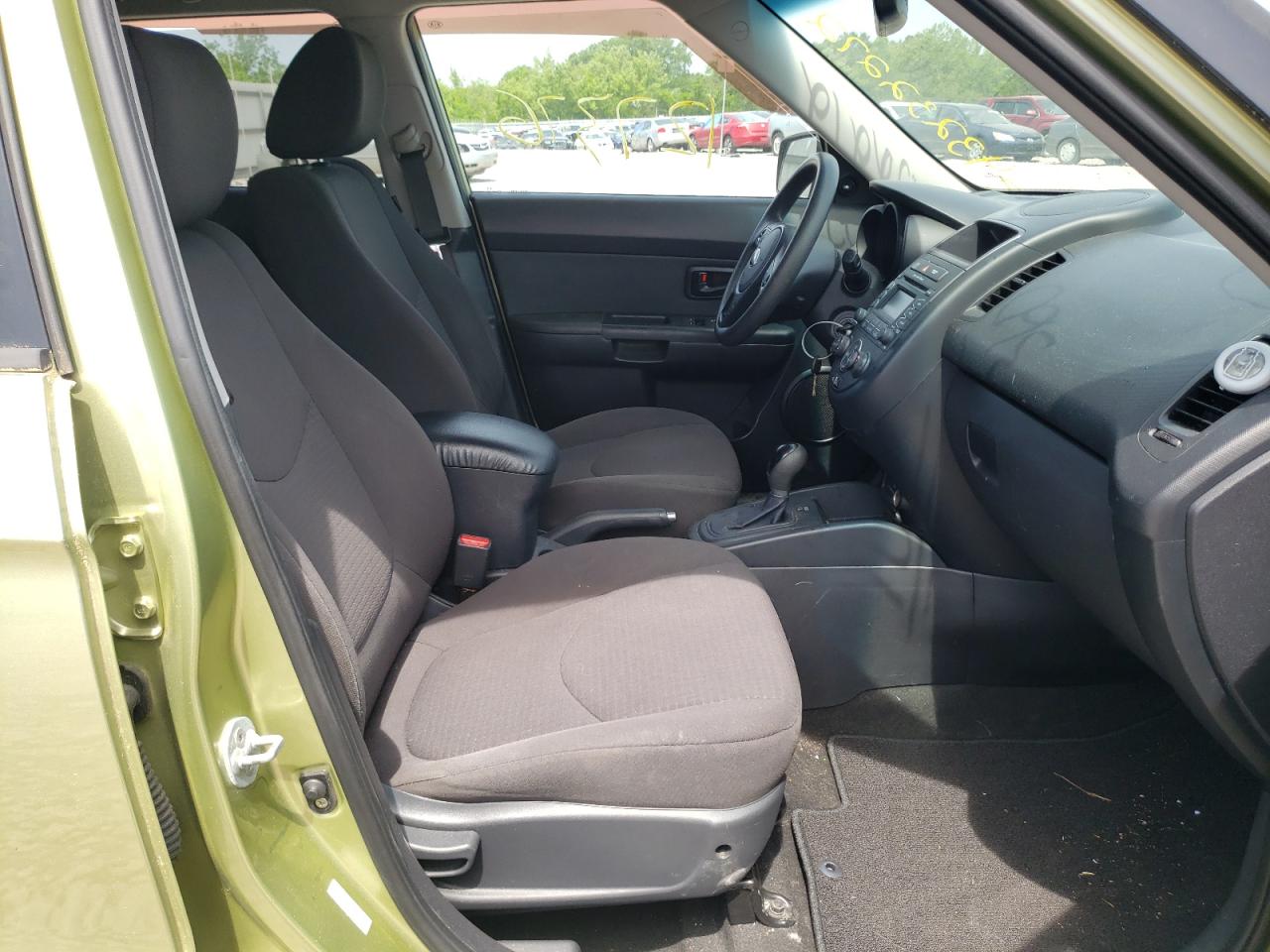 Photo 5 from auction – 2013 KIA SOUL with VIN KNDJT2A58D7630900