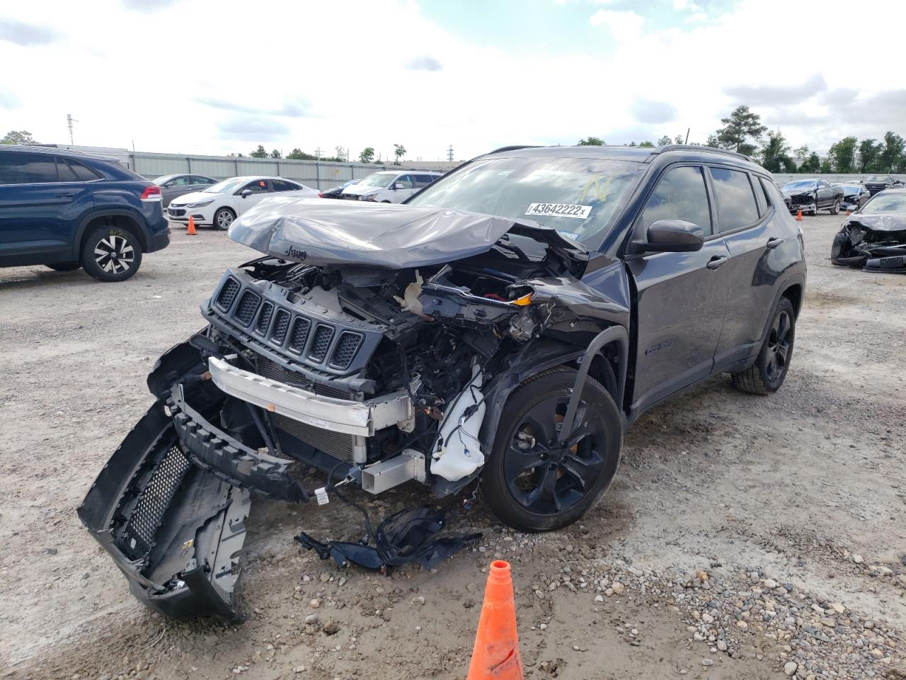 Photo 2 from auction – 2020 JEEP COMPASS LA with VIN 3C4NJCBB7LT246702