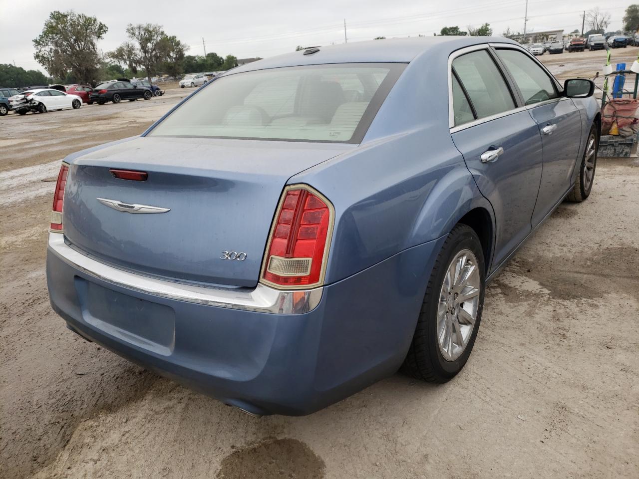 Photo 4 from auction – 2011 CHRYSLER 300 LIMITE with VIN 2C3CA5CG9BH547660