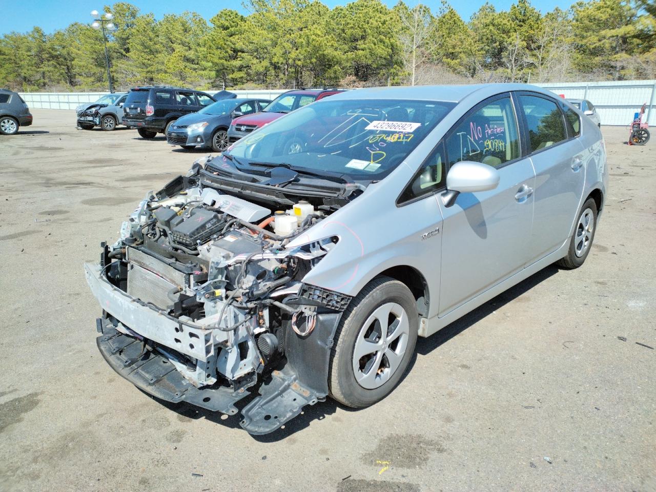 Photo 2 from auction – 2013 TOYOTA PRIUS with VIN JTDKN3DU7D5674017