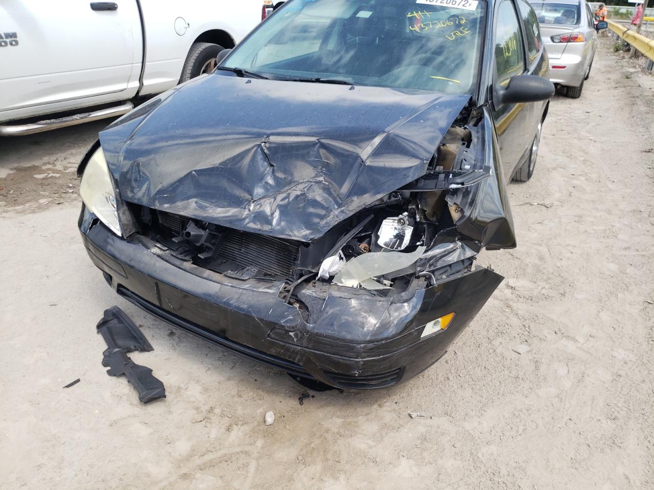Photo 9 from auction – 2007 FORD FOCUS with VIN 1FAFP31N47W347409