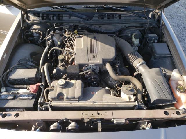 Photo 7 from auction – 2004 FORD CROWN VICT with VIN 2FAFP71W44X183563