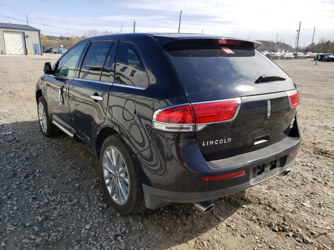 Photo 3 from auction – 2011 LINCOLN MKX with VIN 2LMDJ8JK9BBJ17218