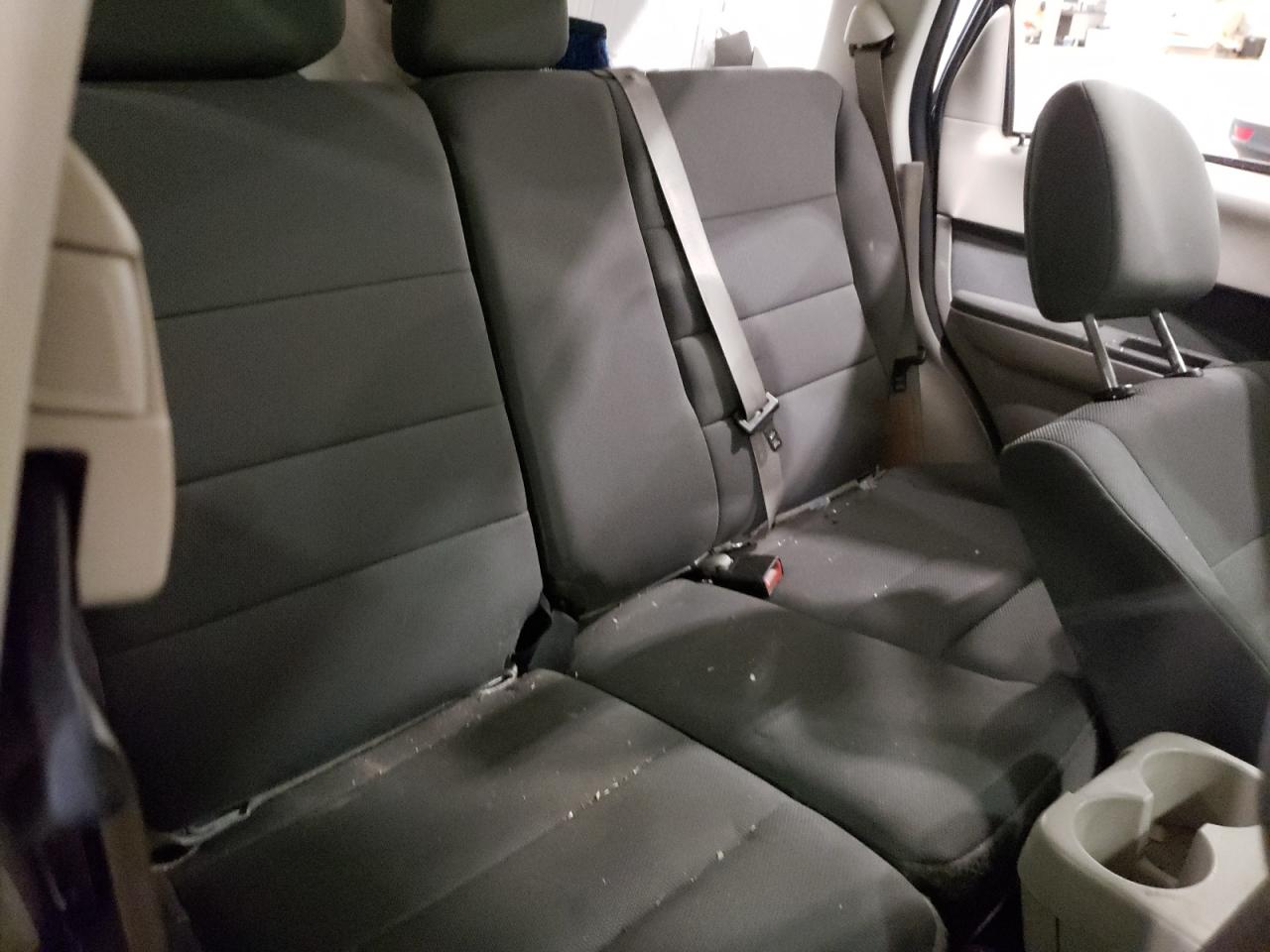 Photo 6 from auction – 2010 FORD ESCAPE XLT with VIN 1FMCU9DG3AKA71093