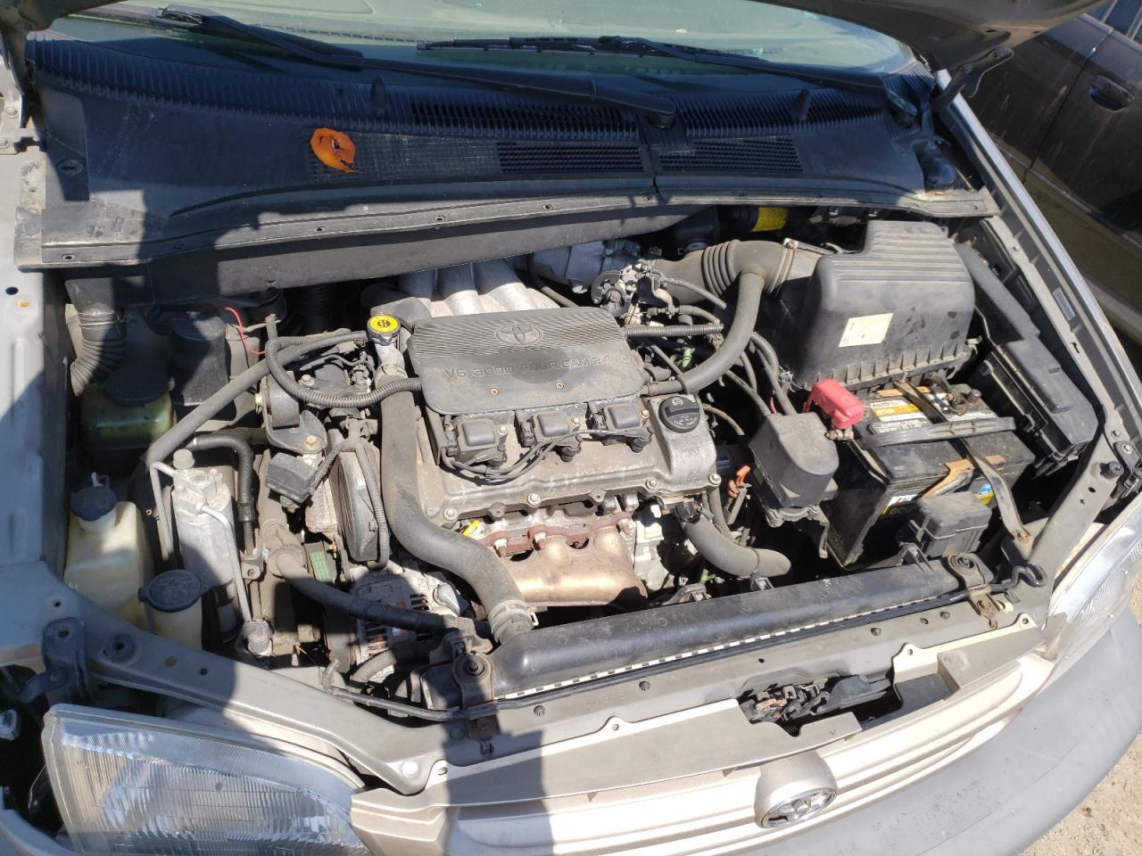 Photo 7 from auction – 2000 TOYOTA SIENNA LE with VIN 4T3ZF13C8YU201153