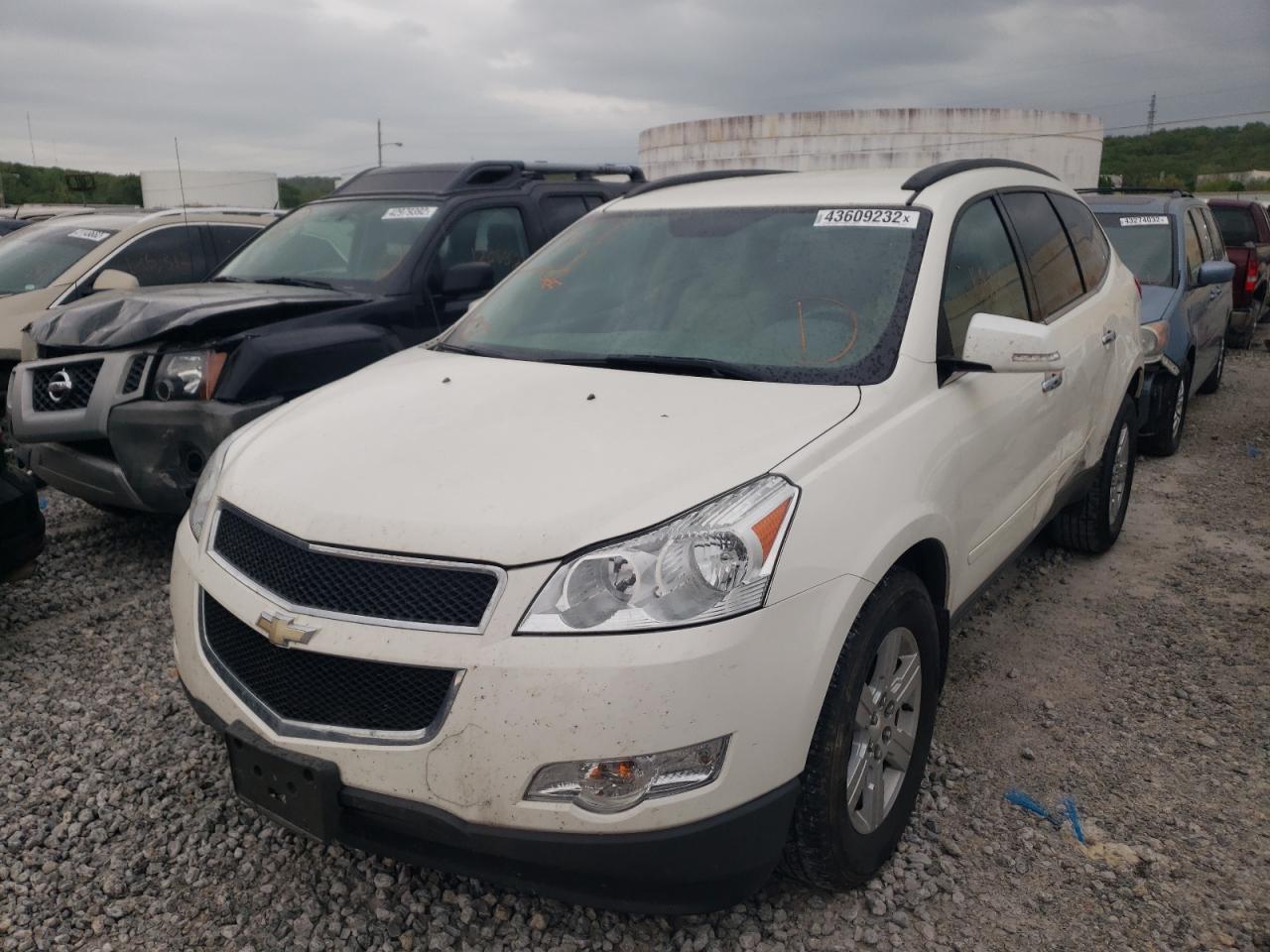 Photo 2 from auction – 2010 CHEVROLET TRAVERSE L with VIN 1GNLRGEDXAJ208350