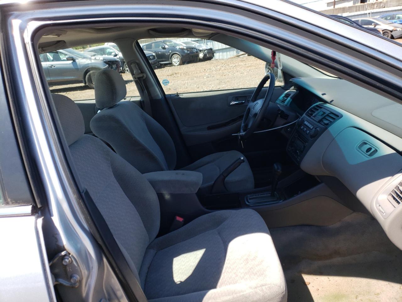 Photo 5 from auction – 2002 HONDA ACCORD EX with VIN 1HGCG66832A169176