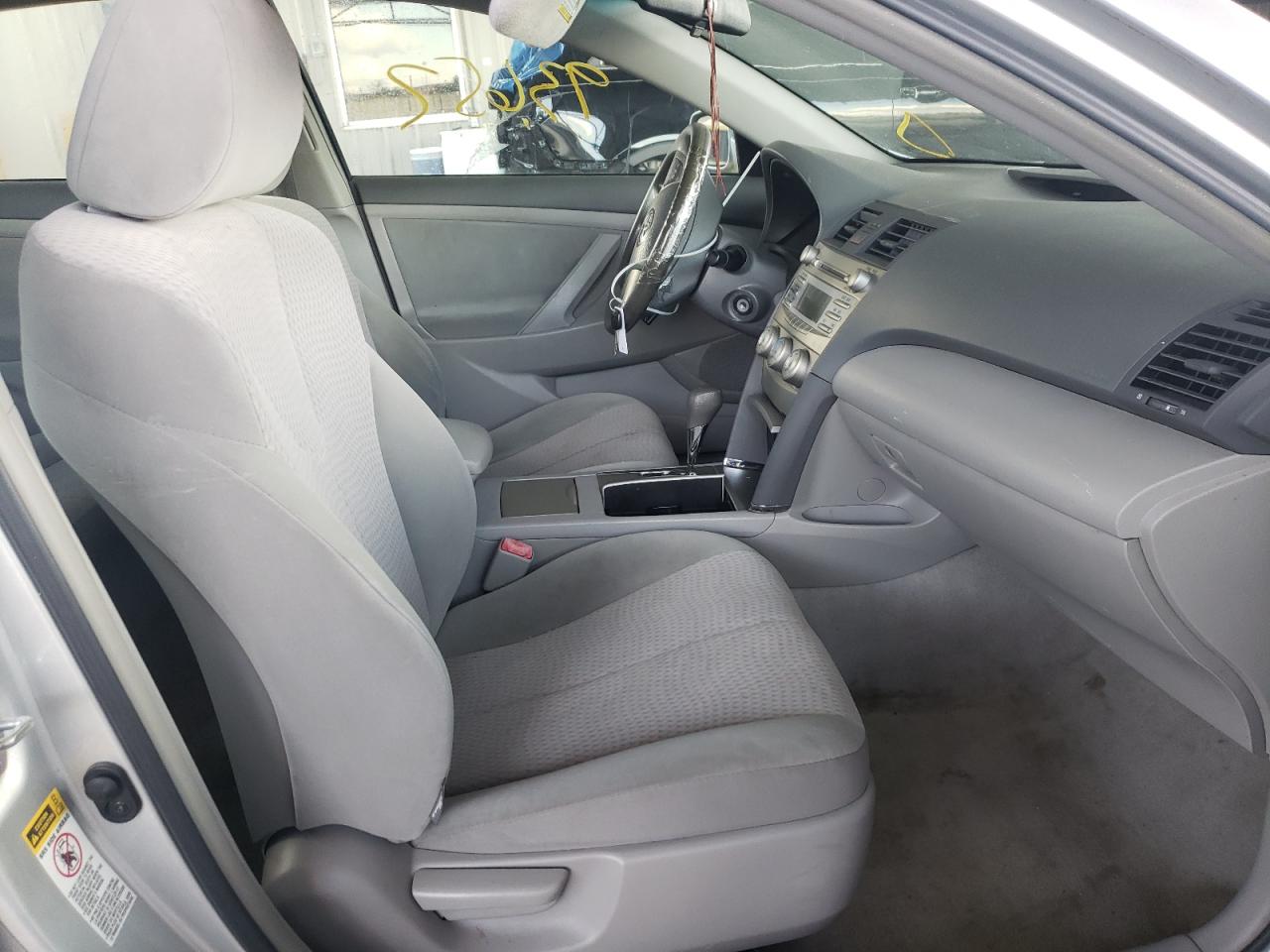 Photo 5 from auction – 2011 TOYOTA CAMRY BASE with VIN 4T1BF3EK2BU130159