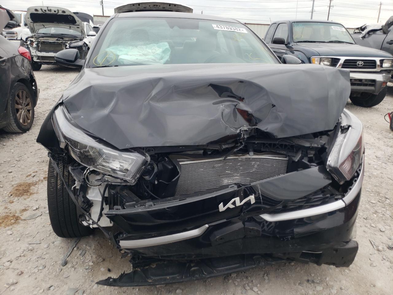 Photo 9 from auction – 2022 KIA FORTE FE with VIN 3KPF24AD8NE438762