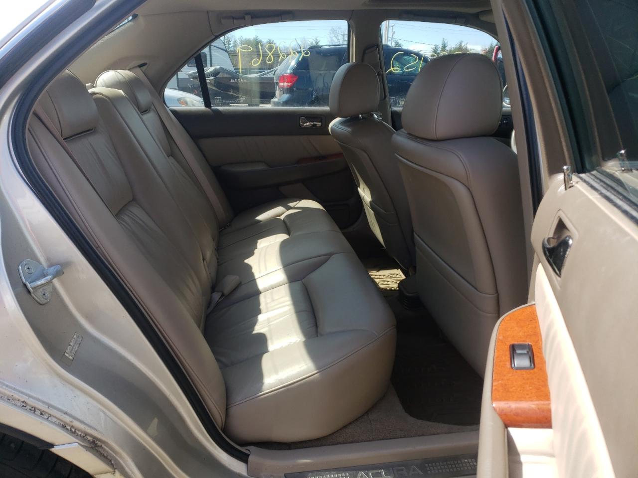 Photo 6 from auction – 2004 ACURA 3.5RL with VIN JH4KA96644C003749