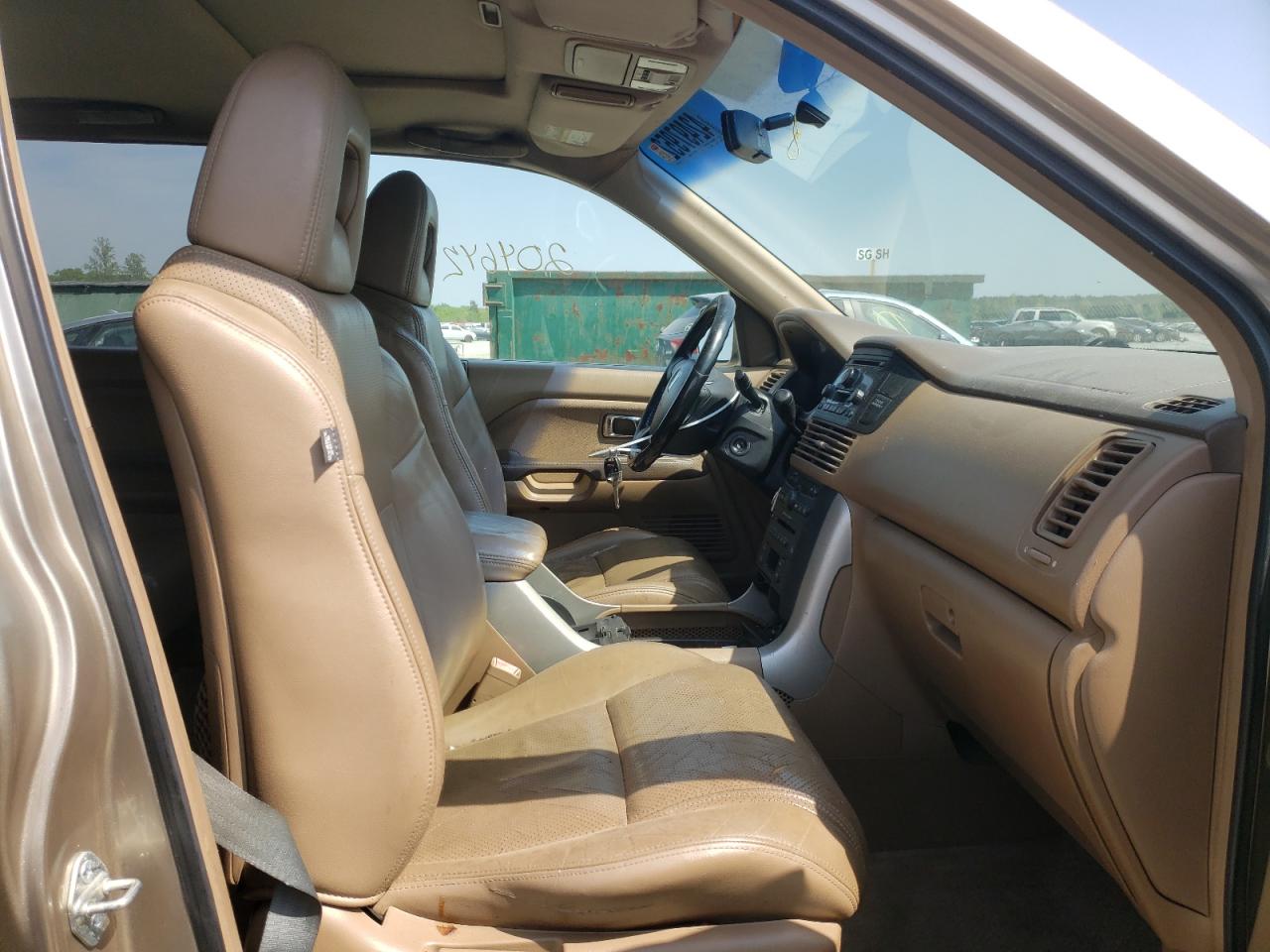 Photo 5 from auction – 2005 HONDA PILOT EXL with VIN 5FNYF18565B051292