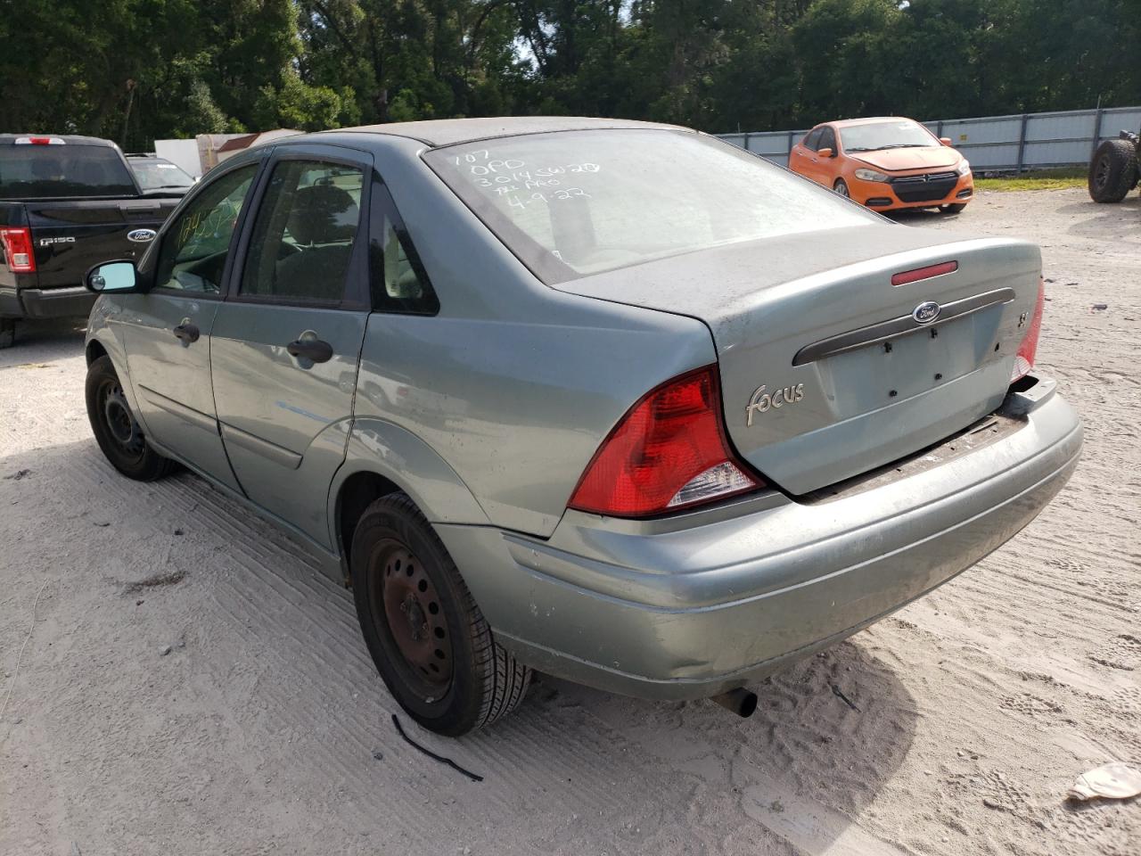 Photo 3 from auction – 2004 FORD FOCUS SE C with VIN 1FAFP34Z24W183426
