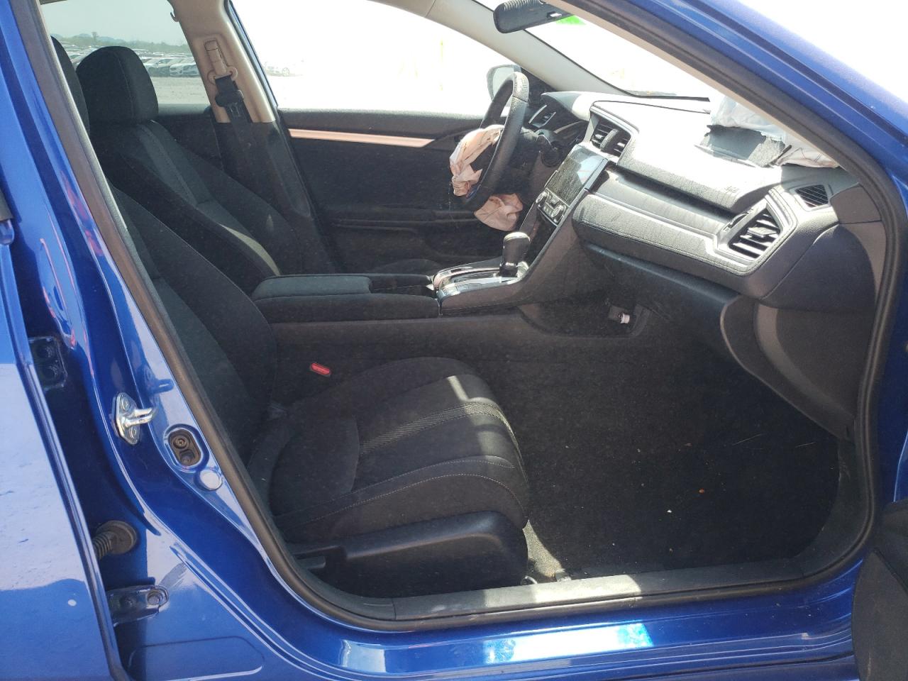 Photo 5 from auction – 2017 HONDA CIVIC EX with VIN 19XFC2F78HE074576