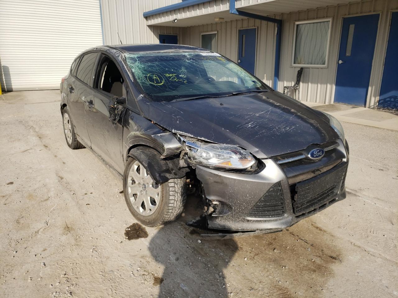 FORD FOCUS SE 2012 with VIN 1FAHP3K28CL377389 - Photo from auction