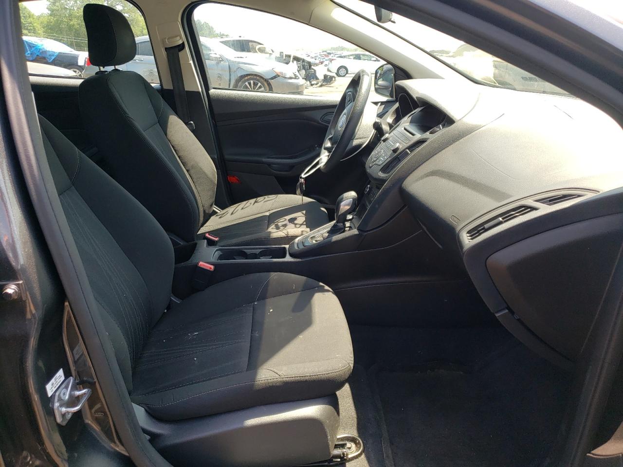 Photo 5 from auction – 2016 FORD FOCUS S with VIN 1FADP3E23GL356479