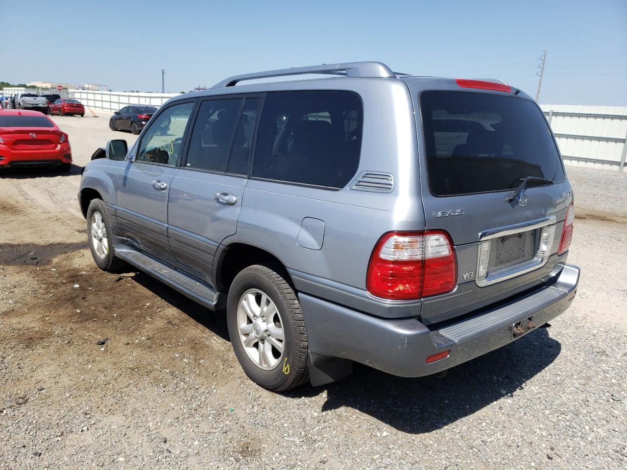 Photo 3 from auction – 2005 LEXUS LX 470 with VIN JTJHT00W153552317