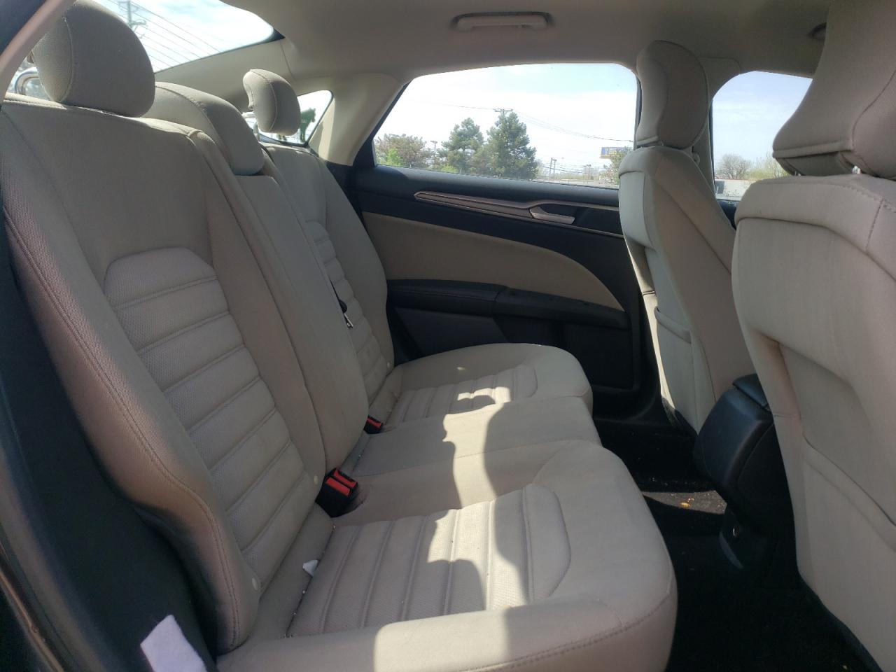 Photo 6 from auction – 2017 FORD FUSION S with VIN 3FA6P0G72HR310726