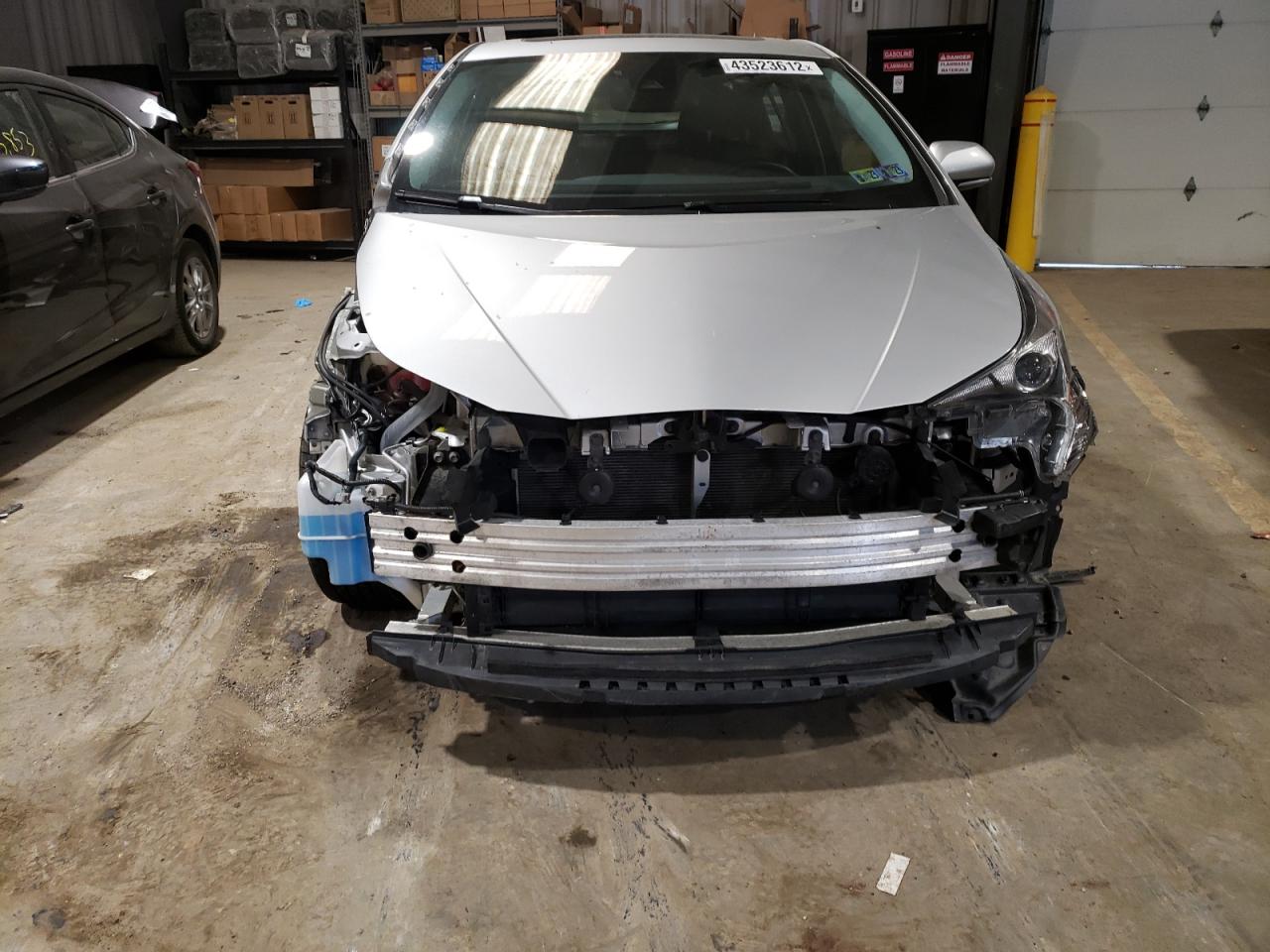 Photo 9 from auction – 2017 TOYOTA PRIUS with VIN JTDKARFU9H3533205