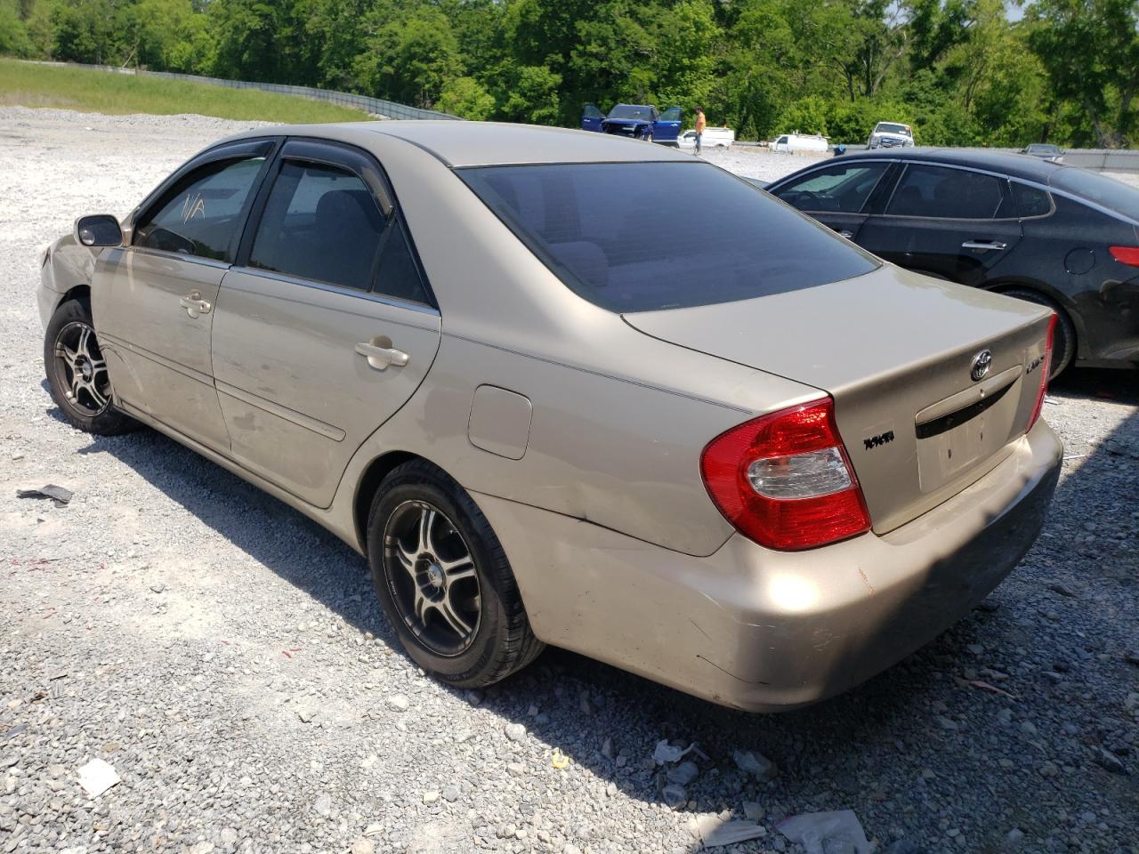 Photo 3 from auction – 2003 TOYOTA CAMRY LE with VIN 4T1BE32K83U724330