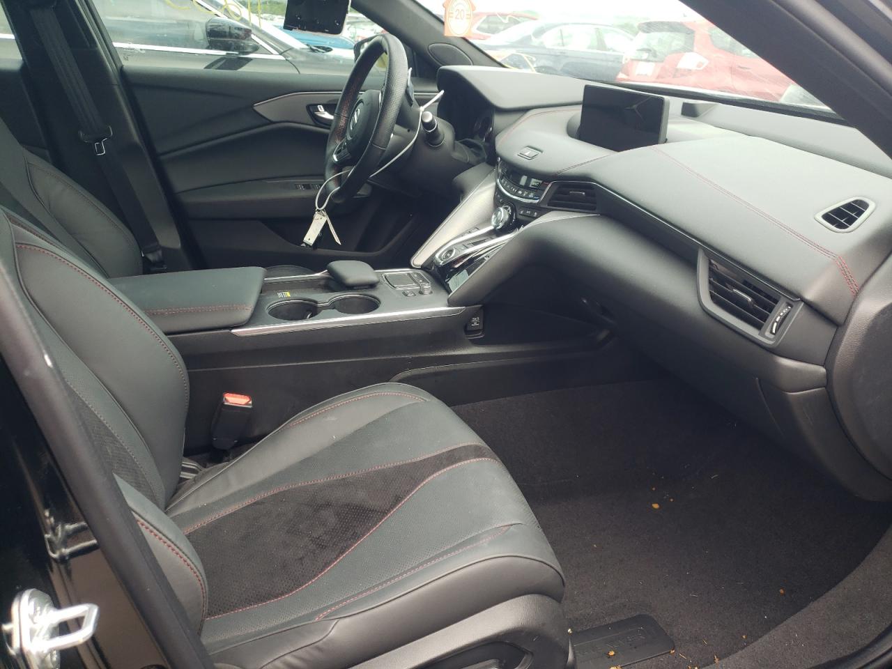 Photo 5 from auction – 2021 ACURA TLX TECH A with VIN 19UUB5F52MA015242