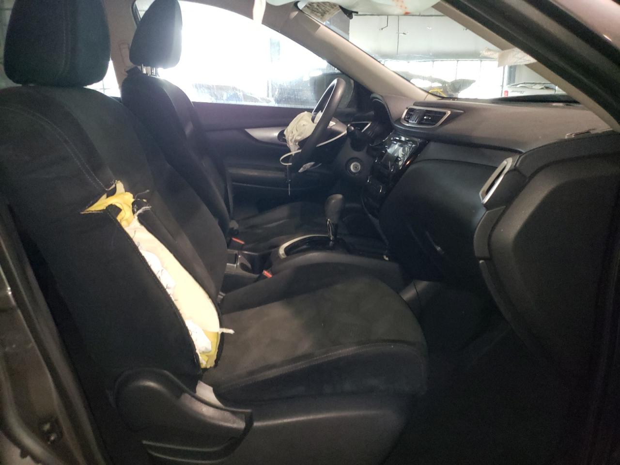 Photo 5 from auction – 2015 NISSAN ROGUE S with VIN 5N1AT2MK7FC864100