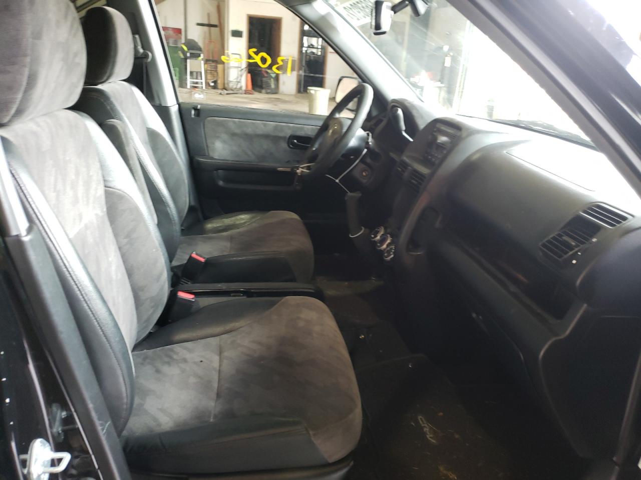 Photo 5 from auction – 2003 HONDA CR-V EX with VIN JHLRD78843C049478