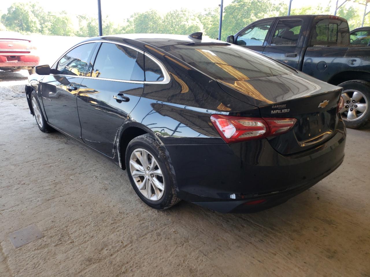 Photo 3 from auction – 2019 CHEVROLET MALIBU LT with VIN 1G1ZD5ST7KF159803