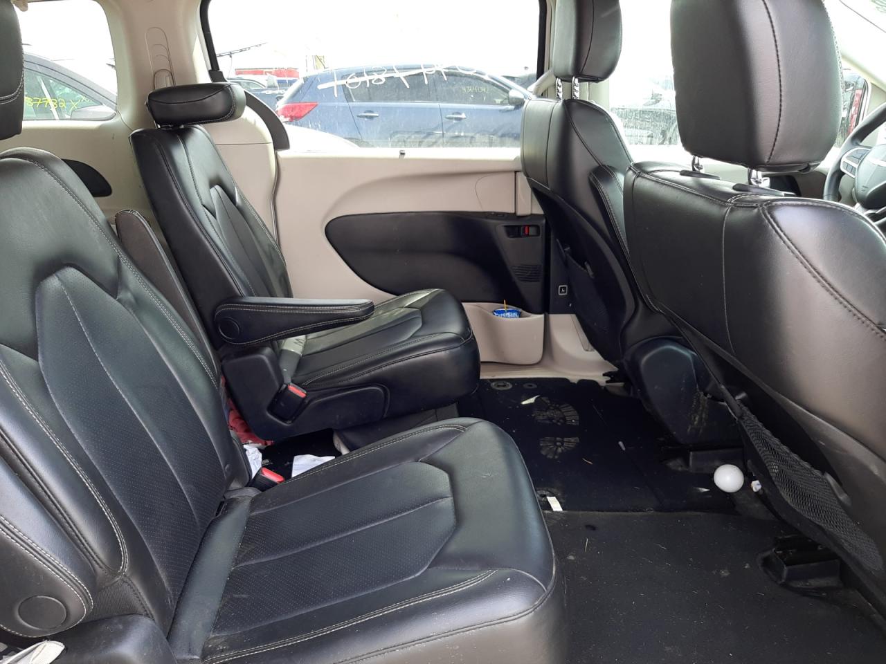 Photo 6 from auction – 2020 CHRYSLER VOYAGER LX with VIN 2C4RC1DG2LR261099