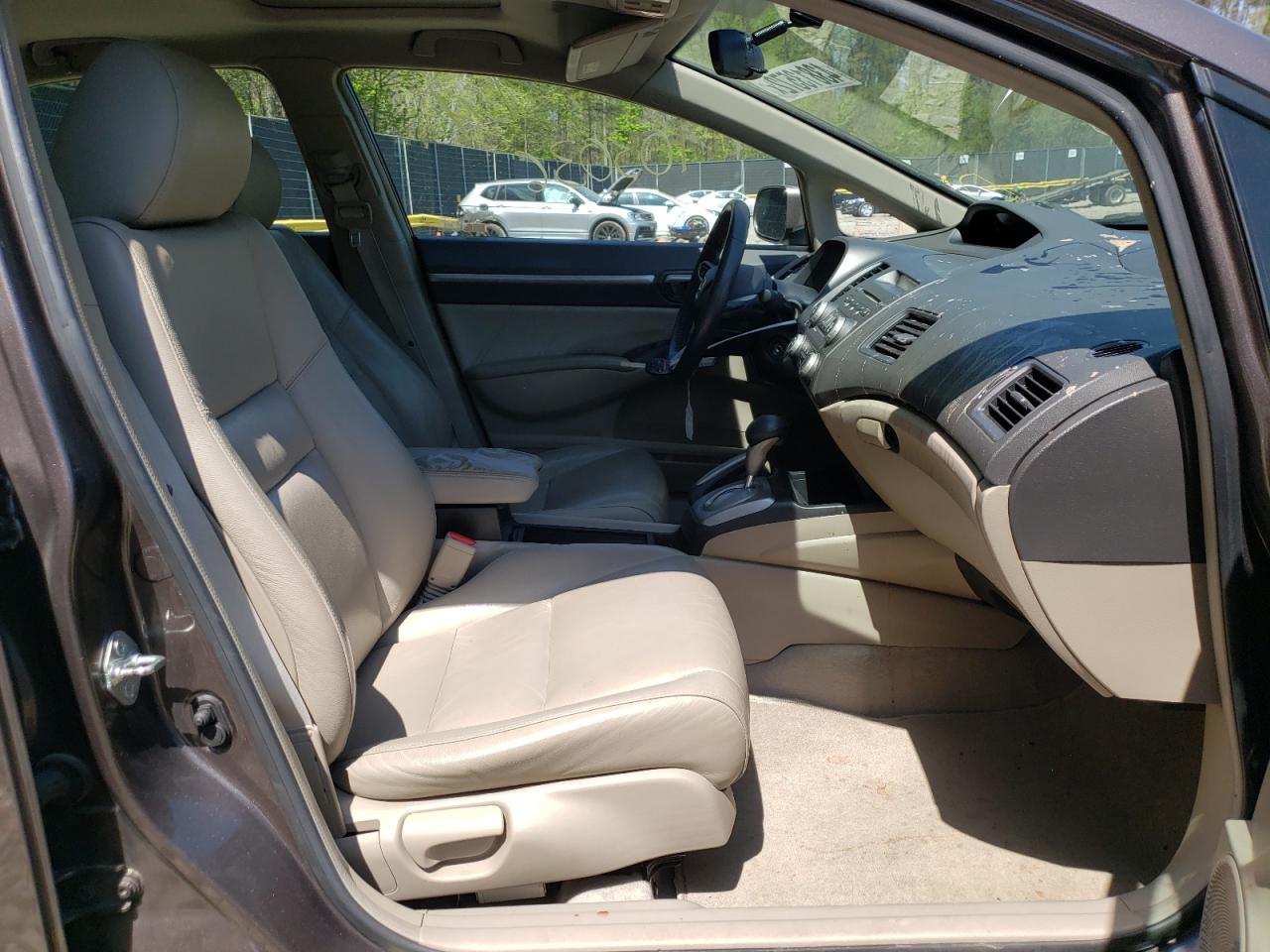 Photo 5 from auction – 2010 HONDA CIVIC EXL with VIN 2HGFA1F96AH519331