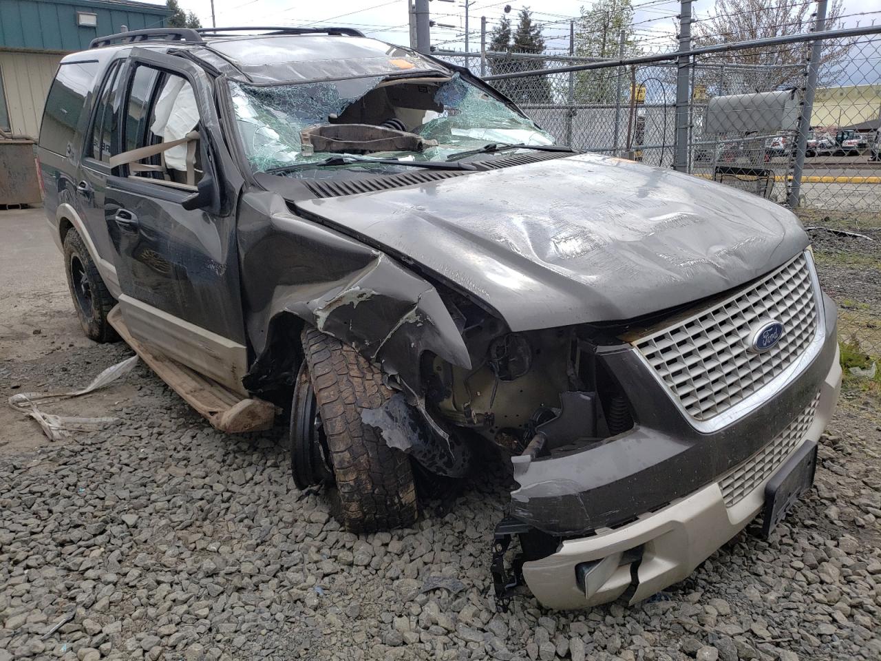 FORD EXPEDITION 2005 with VIN 1FMFU185X5LA52886 - Photo from auction