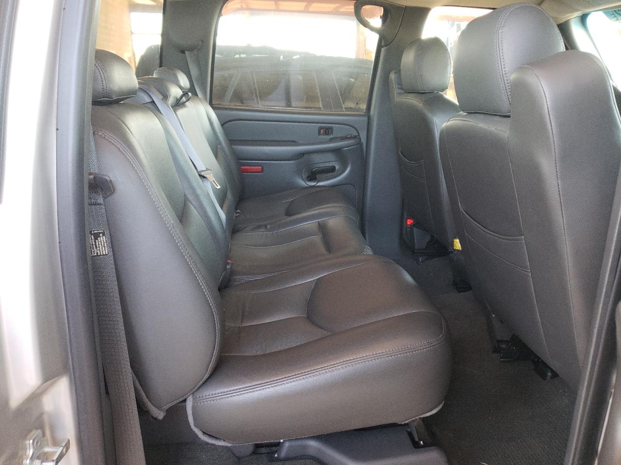 Photo 6 from auction – 2006 CHEVROLET SILVERADO with VIN 2GCEC13VX61341168