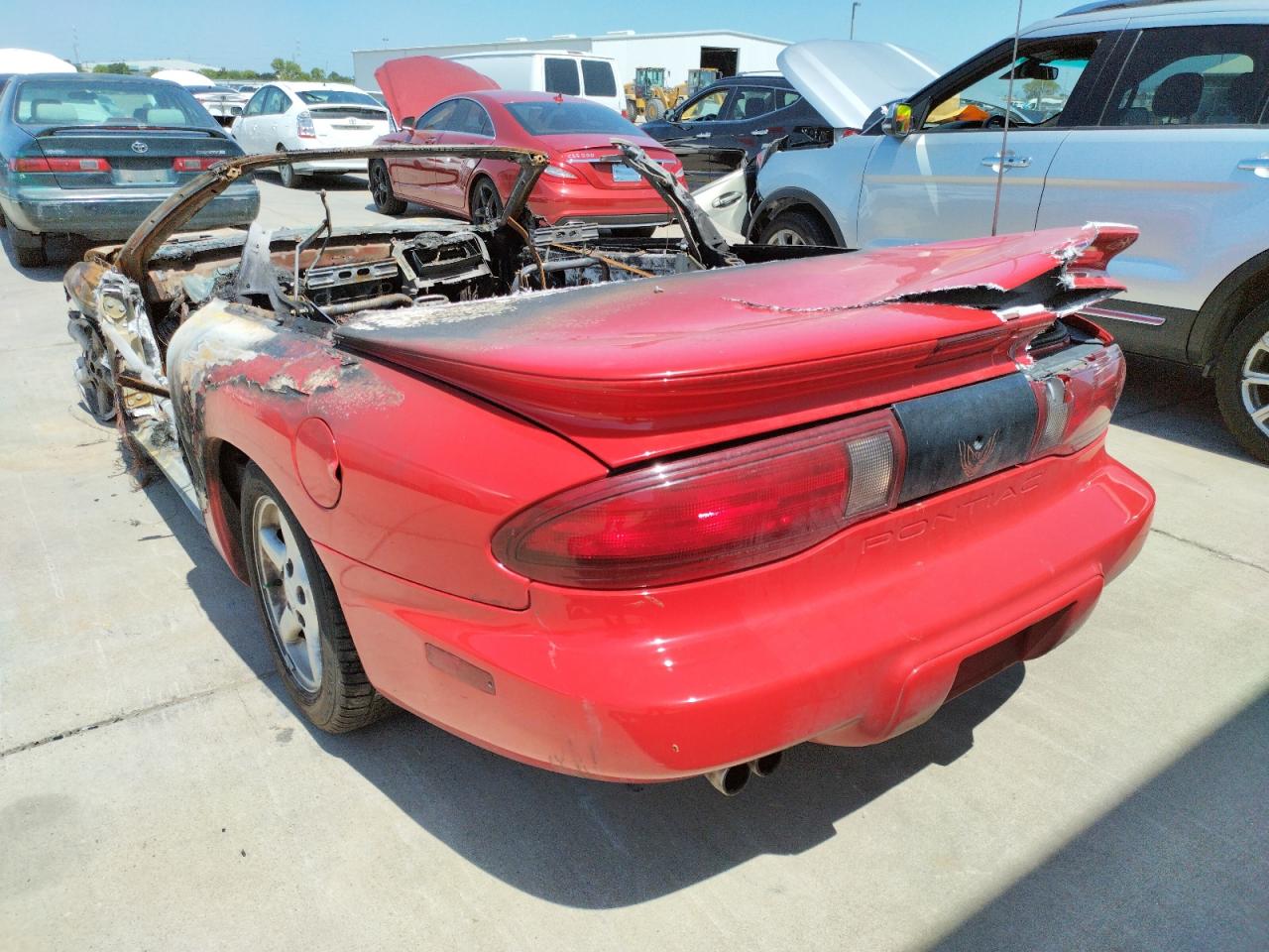 Zdjęcie 3 z aukcji – 1997 PONTIAC FIREBIRD z VIN 2G2FS32K8V2228763