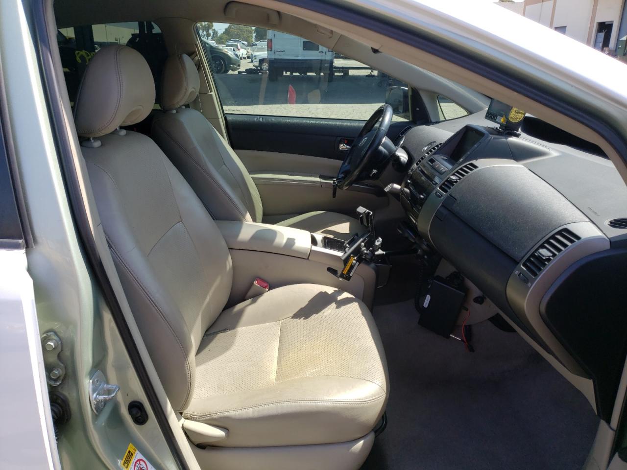 Photo 5 from auction – 2008 TOYOTA PRIUS with VIN JTDKB20U587743144