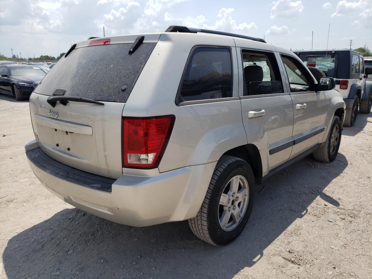 Photo 4 from auction – 2007 JEEP GRAND CHER with VIN 1J8GR48K87C548945