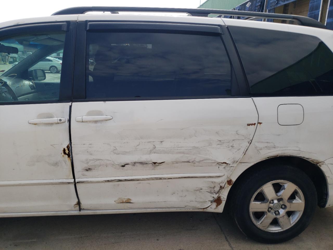 Photo 9 from auction – 2005 TOYOTA SIENNA CE with VIN 5TDZA23C25S304294