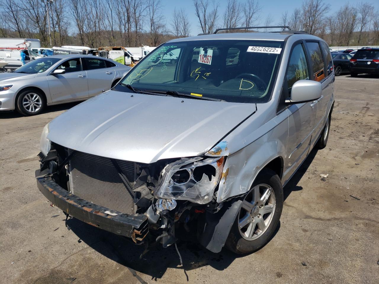 Photo 2 from auction – 2012 CHRYSLER TOWN & COU with VIN 2C4RC1BG5CR362771