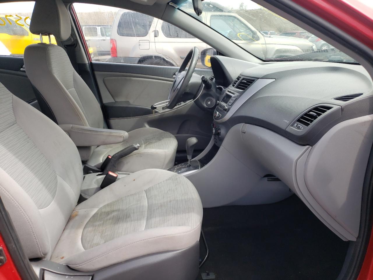 Photo 5 from auction – 2015 HYUNDAI ACCENT GLS with VIN KMHCT4AE9FU817700