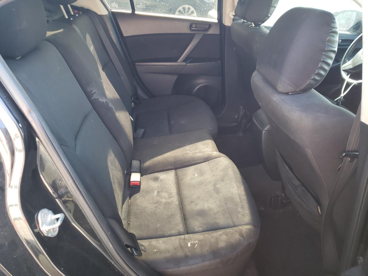 Photo 6 from auction – 2011 MAZDA 3 I with VIN JM1BL1UG9B1383835
