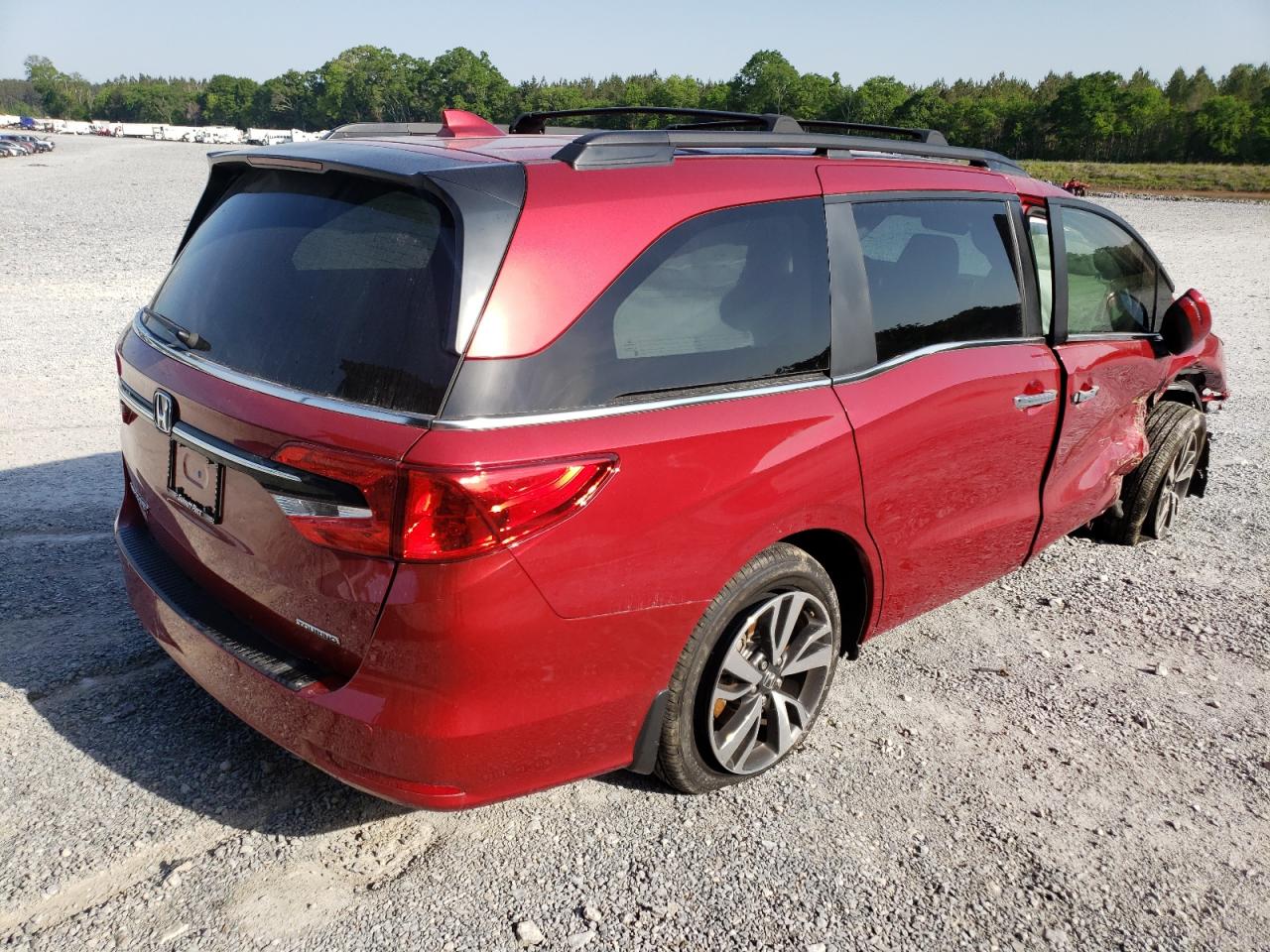 Photo 4 from auction – 2022 HONDA ODYSSEY with VIN 5FNRL6H85NB011029
