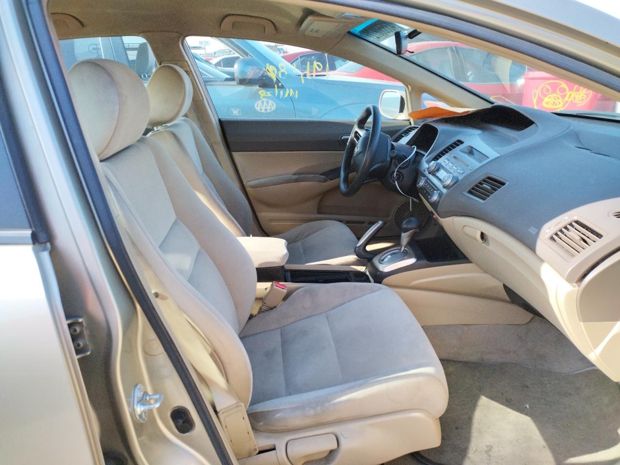 Photo 5 from auction – 2007 HONDA CIVIC LX with VIN JHMFA16507S003607