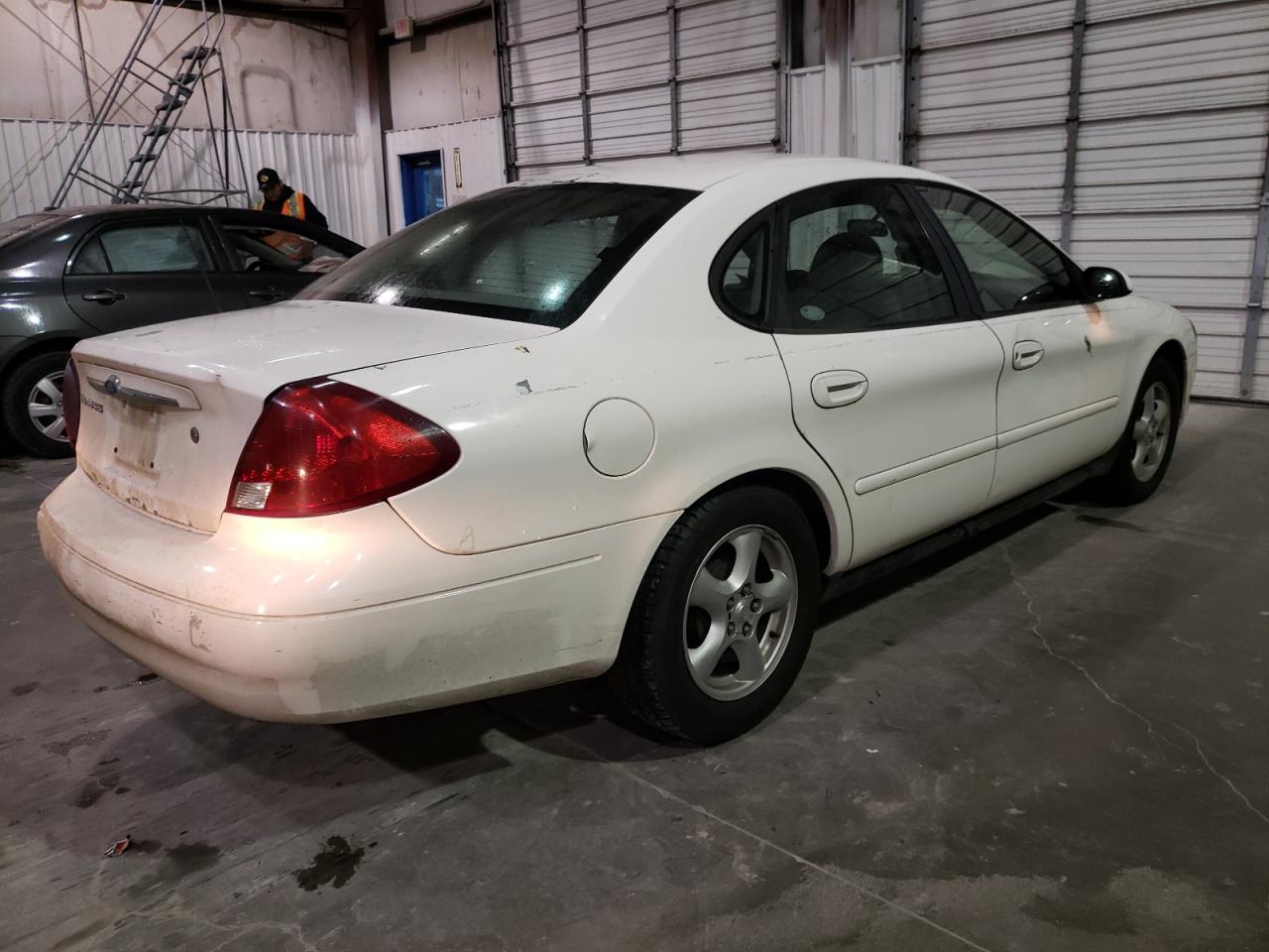 Photo 4 from auction – 2003 FORD TAURUS SES with VIN 1FAFP552X3A172554