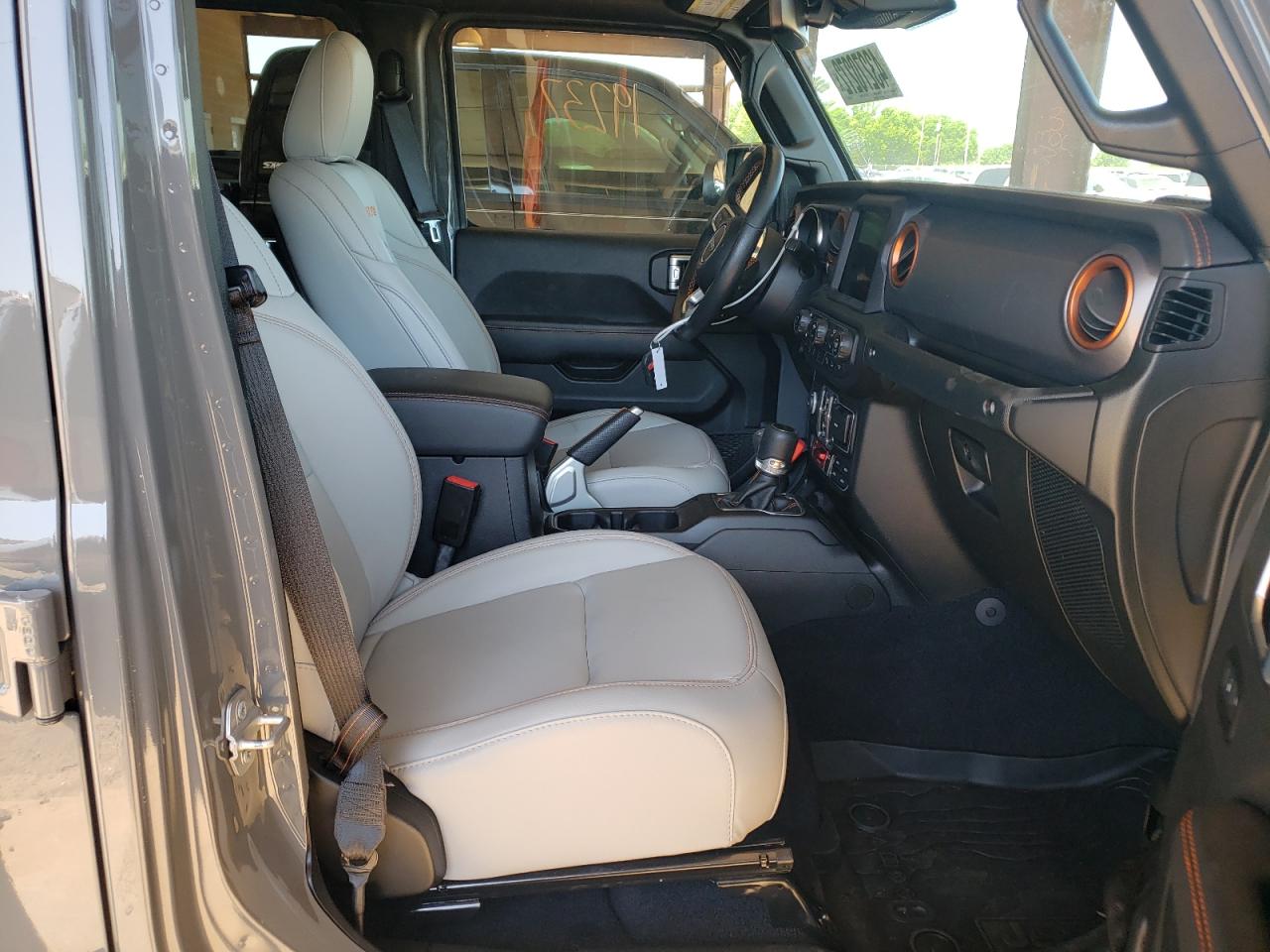 Photo 5 from auction – 2020 JEEP GLADIATOR with VIN 1C6JJTEG3LL207887