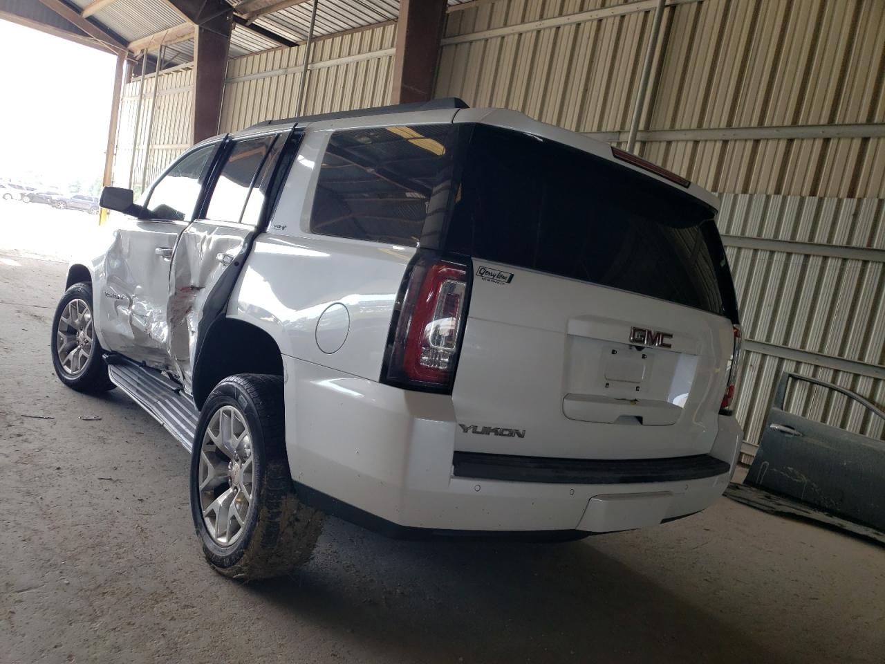 Photo 3 from auction – 2017 GMC YUKON SLT with VIN 1GKS1BKC5HR298260