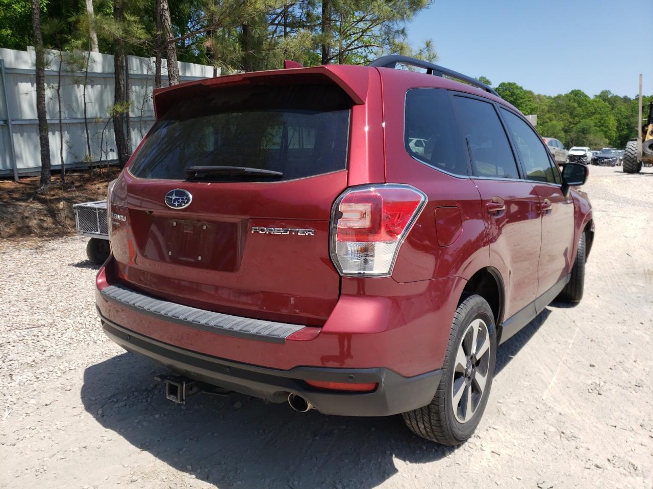 Photo 4 from auction – 2018 SUBARU FORESTER 2 with VIN JF2SJARCXJH526052