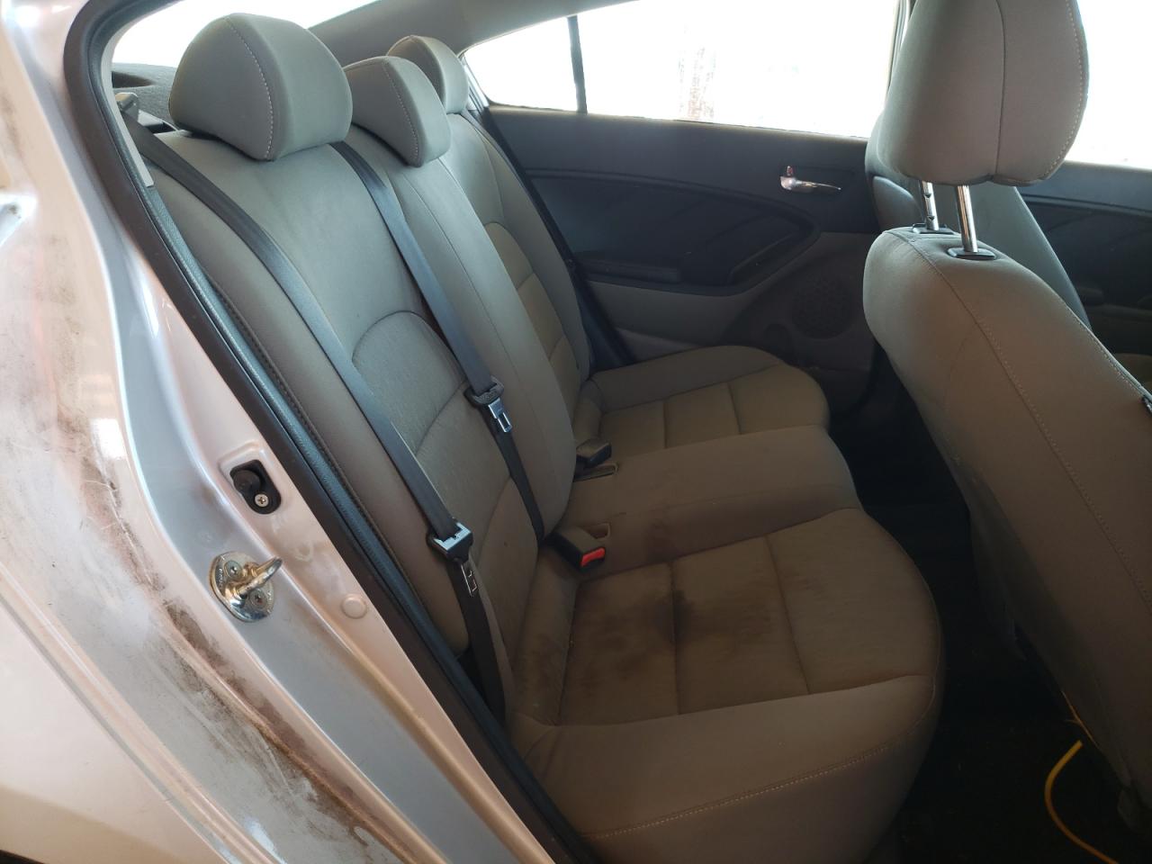 Photo 6 from auction – 2015 KIA FORTE LX with VIN KNAFK4A65F5406007