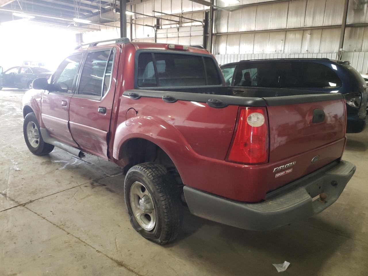 Photo 3 from auction – 2002 FORD EXPLORER S with VIN 1FMZU67E72UC04608