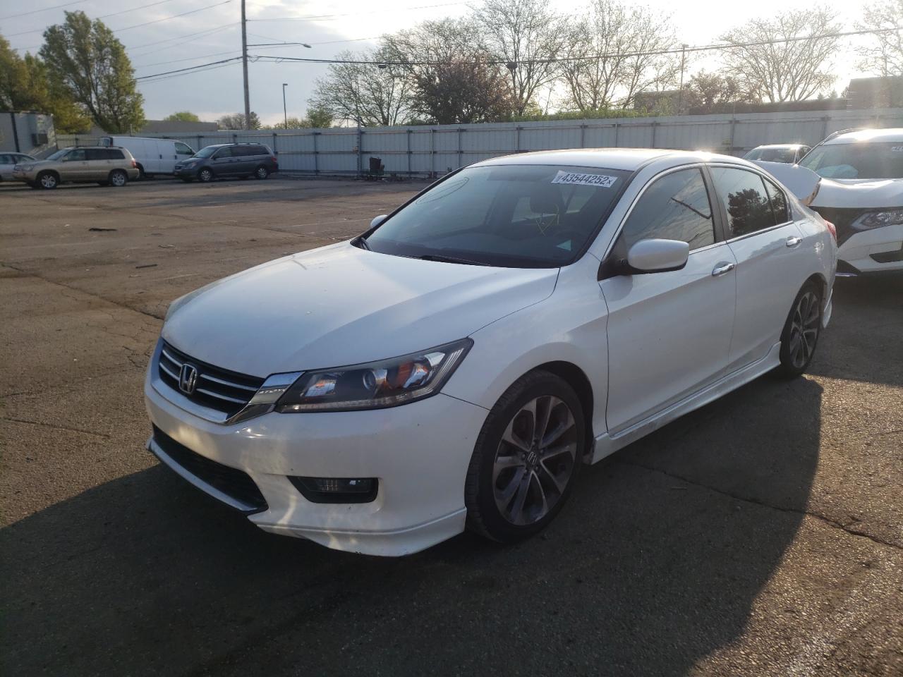 Photo 2 from auction – 2014 HONDA ACCORD SPO with VIN 1HGCR2F53EA140709